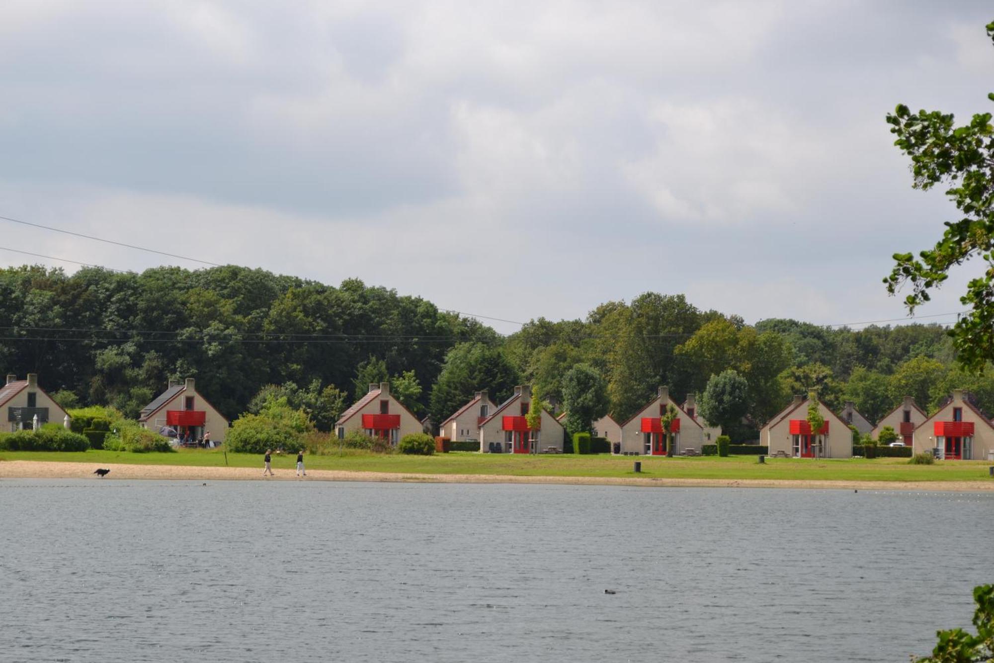 Comfortabel 6P Vakantiehuis Met Laadpaal Ewijk エクステリア 写真